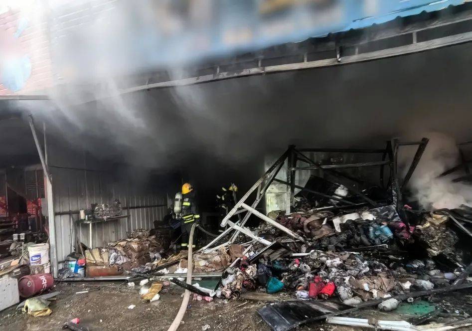江蘇貝爾機(jī)械取得臥式冷混卸料裝置專利，降低廢料率