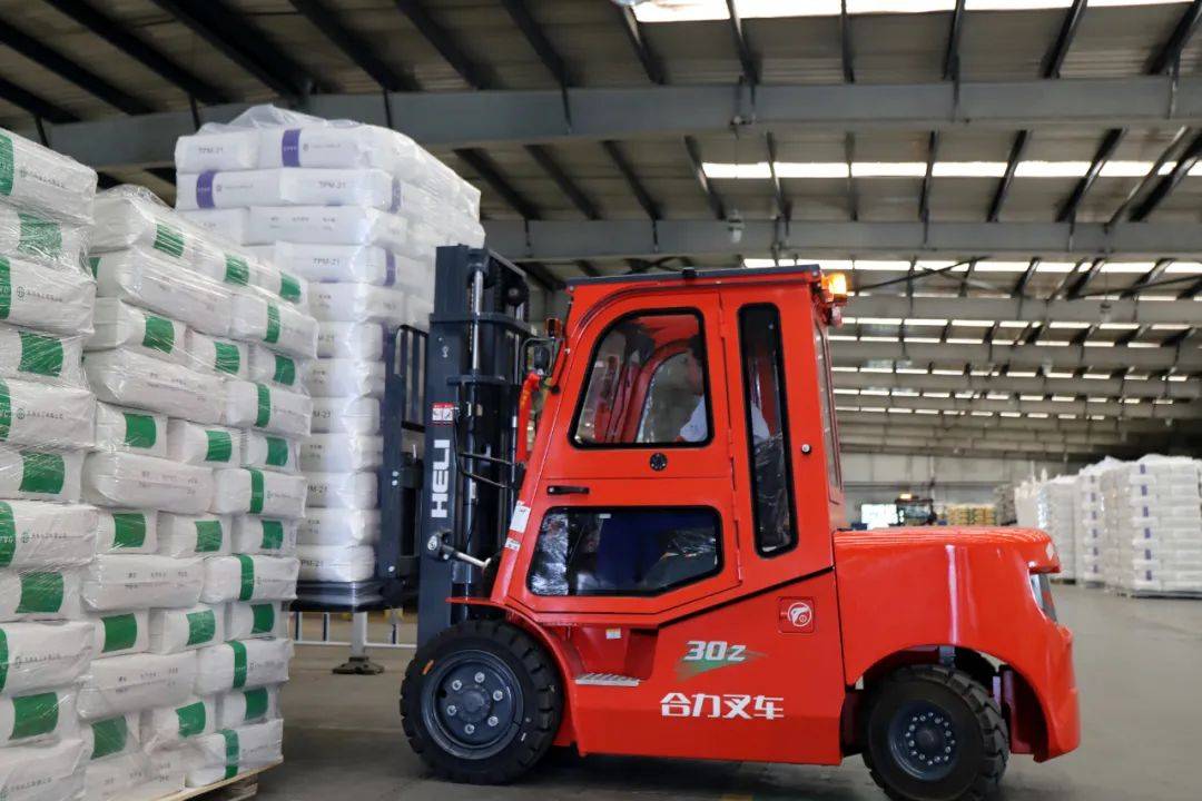 中證工程機械主題指數(shù)上漲0.75%，前十大權(quán)重包含柳工等